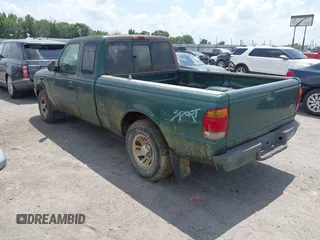 1999 Ford Ranger XL z VIN 1FTYR14V9XPA62065, wystawiony jako IAAI lot #42550806 z przebiegiem 247 414 mil mil oraz . Historia ofert i sprzedaży dostępna na DreamBid. Obrazek 3.