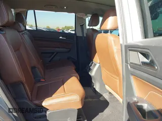 2021 Volkswagen Atlas SEL with VIN 1V2BR2CA9MC595044, listed as a IAAI auction lot 41507412 with 49,170 mi miles and . Bid and sale history available at DreamBid. Image 8.