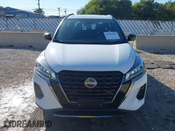 2024 Nissan Kicks SR with VIN 3N1CP5DV7RL484702, listed as a IAAI auction lot 40396850 with 19,972 mi miles. Bid and sale history available at carsss.com. Image 6.