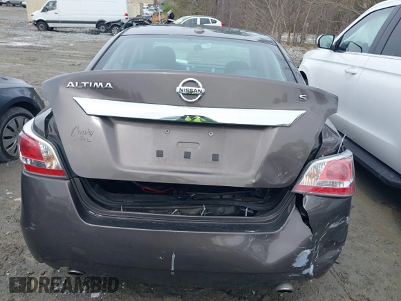2015 Nissan Altima 2.5 SL with VIN 1N4AL3AP3FN874580, listed as a IAAI auction lot 41858079 with 183,965 mi miles. Bid and sale history available at carsss.com. Image 16.