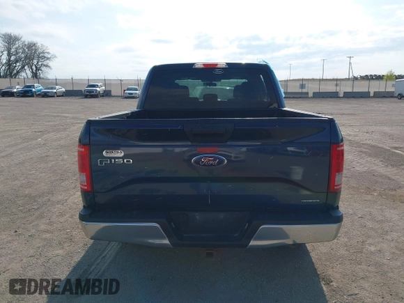2016 Ford F-150 XLT z VIN 1FTEW1E85GFC44288, wystawiony jako IAAI lot #42080711 z przebiegiem 204 423 mil mil oraz . Historia ofert i sprzedaży dostępna na DreamBid. Obrazek 17.
