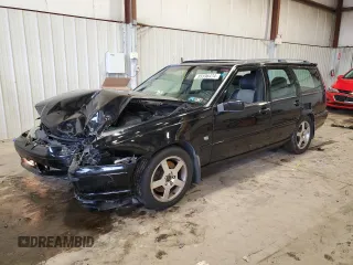 2000 Volvo V70 с VIN YV1LV60D2Y2671667, выставлен на аукционе Copart как лот 85596474 с пробегом 179 047 миль миль и Списание • Salvage title. История ставок и продаж доступна на DreamBid. Изображение 1.
