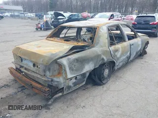2008 Ford Police Interceptor с VIN 2FAHP71V28X143780, выставлен на аукционе IAAI как лот 42071552 с пробегом Не указан миль и . История ставок и продаж доступна на DreamBid. Изображение 4.