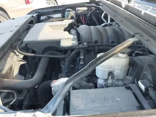 2015 Chevrolet Suburban LTZ с VIN 1GNSKKKC5FR151224, выставлен на аукционе IAAI как лот 43214525 с пробегом 138 805 миль миль и . История ставок и продаж доступна на DreamBid. Изображение 19.