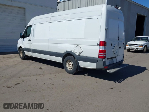 2011 Mercedes-Benz Sprinter Cargo with VIN WD3PE8CB5B5607099, listed as a IAAI auction lot 41802421 with 286,420 mi miles. Bid and sale history available at carsss.com. Image 3.