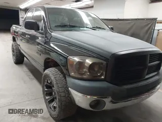 2008 Dodge 1500 ST with VIN 1D7HU18NX8S635309, listed as a IAAI auction lot 41415217 with 238,254 mi miles and . Bid and sale history available at DreamBid. Image 1.