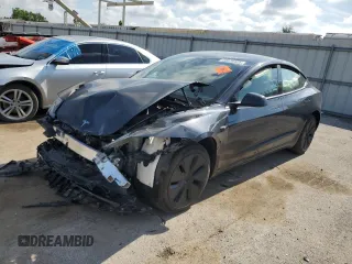 2025 Tesla Model 3 Long Range with VIN 5YJ3E1EA9SF965269, listed as a Copart auction lot 58576425 with Not provided miles and Salvage title. Bid and sale history available at DreamBid. Image 1.