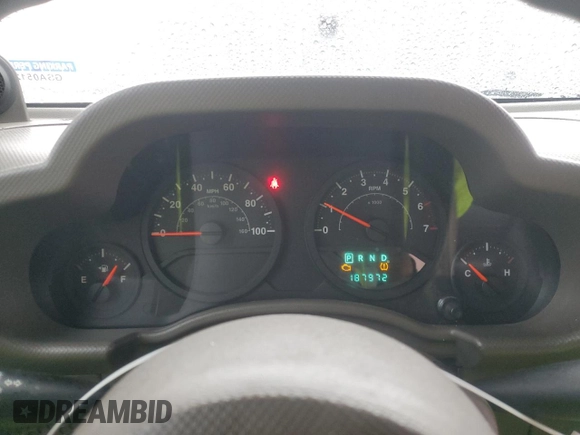 2009 Jeep Wrangler Unlimited X with VIN 1J4GA39119L755818, listed as a Copart auction lot 47886245 with 187,972 mi miles and Salvage Title. Bid and sale history available at carsss.com. Image 9.