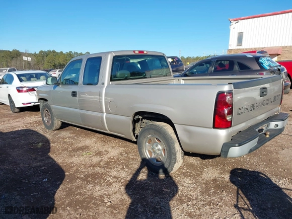 2004 Chevrolet Silverado 1500 Work Truck with VIN 1GCEC19X44Z223064, listed as a IAAI auction lot 41305846 with 228,662 mi miles. Bid and sale history available at carsss.com. Image 3.