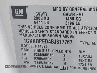 2011 GMC Acadia SLE with VIN 1GKKRPED4BJ317767, listed as a IAAI auction lot 42002521 with 196,405 mi miles. Bid and sale history available at carsss.com. Image 9.