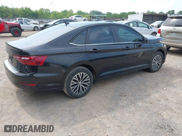 2020 Volkswagen Jetta S with VIN 3VWCB7BU0LM076901, listed as a IAAI auction lot 42589513 with 43,446 mi miles and . Bid and sale history available at DreamBid. Image 4.