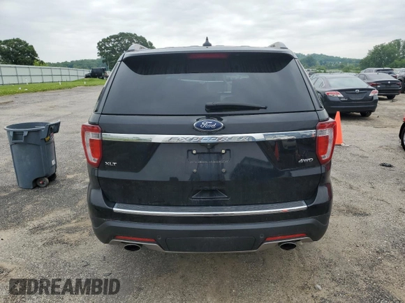 2018 Ford Explorer XLT z VIN 1FM5K8D82JGB05397, wystawiony jako Copart lot #60911525 z przebiegiem 146 485 mil mil oraz Nie do naprawy • Non repairable. Historia ofert i sprzedaży dostępna na DreamBid. Obrazek 6.