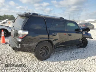 2015 Toyota 4Runner Limited with VIN JTEBU5JRXF5219160, listed as a Copart auction lot 52929535 with 225,638 mi miles and Salvage Title. Bid and sale history available at DreamBid. Image 3.