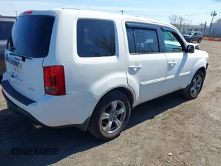 2013 Honda Pilot EX-L with VIN 5FNYF4H5XDB075692, listed as a IAAI auction lot 42073807 with 154,824 mi miles and . Bid and sale history available at carsss.com. Image 4.
