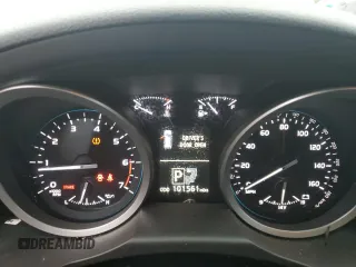 2014 Toyota Land Cruiser z VIN JTMHY7AJ5E4023950, wystawiony jako Copart lot #51245905 z przebiegiem 101 561 mil mil oraz Czysty tytuł • Clean title. Historia ofert i sprzedaży dostępna na DreamBid. Obrazek 9.