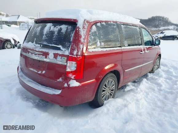 2014 Chrysler Town & Country Touring-L 30th Anniversary with VIN 2C4RC1CG3ER198552, listed as a IAAI auction lot 41356128 with NaN miles. Bid and sale history available at carsss.com. Image 4.