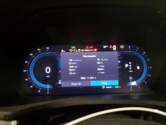 2024 Volvo S60 Core Dark Theme with VIN 7JRL12FK4RG322970, listed as a Copart auction lot 54515395 with 11,272 mi miles and Clean title. Bid and sale history available at DreamBid. Image 9.