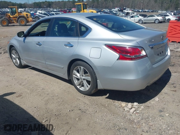 2014 Nissan Altima 2.5 with VIN 1N4AL3AP3EC902467, listed as a IAAI auction lot 41834057 with 161,150 mi miles and . Bid and sale history available at DreamBid. Image 3.