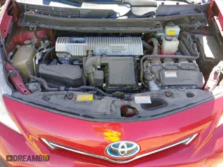 2014 Toyota Prius v Two with VIN JTDZN3EU6EJ014170, listed as a IAAI auction lot 41667010 with 170,265 mi miles. Bid and sale history available at carsss.com. Image 10.