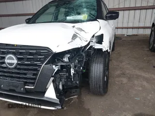 2024 Nissan Kicks SR with VIN 3N1CP5DV7RL477815, listed as a IAAI auction lot 41711502 with 17,198 mi miles and . Bid and sale history available at DreamBid. Image 6.