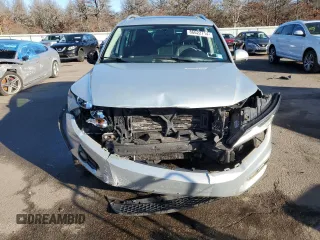 2013 Volkswagen Tiguan SE с VIN WVGBV7AX6DW515162, выставлен на аукционе Copart как лот 86622714 с пробегом 124 868 миль миль и На запчасти • Non repairable. История ставок и продаж доступна на DreamBid. Изображение 5.