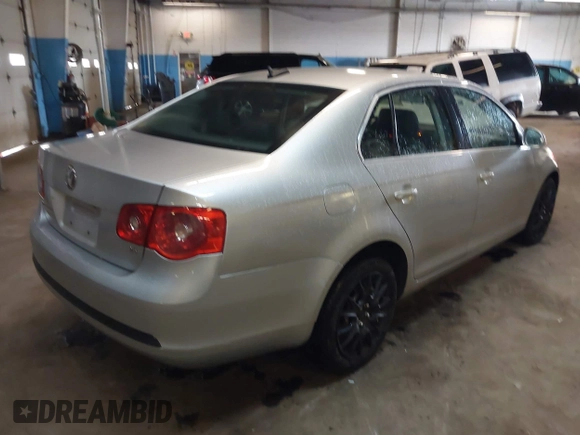 2006 Volkswagen Jetta 2.5L с VIN 3VWSG71K46M728792, выставлен на аукционе IAAI как лот 42274155 с пробегом 137 229 миль миль и . История ставок и продаж доступна на DreamBid. Изображение 4.