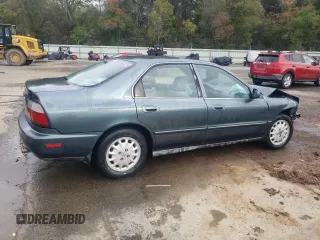 1997 Honda Accord EX with VIN 1HGCD5655VA044662, listed as a Copart auction lot 81099044 with 256,549 mi miles and Salvage Title. Bid and sale history available at DreamBid. Image 3.