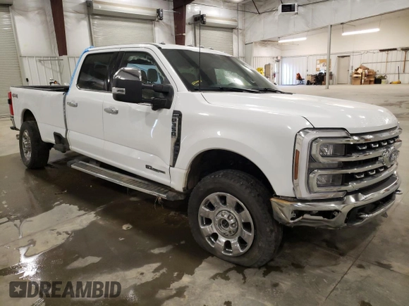 2024 Ford F-350 XL with VIN 1FT8W3BT2REC93958, listed as a Copart auction lot 47363735 with 17,143 mi miles and Salvage Title. Bid and sale history available at DreamBid. Image 4.