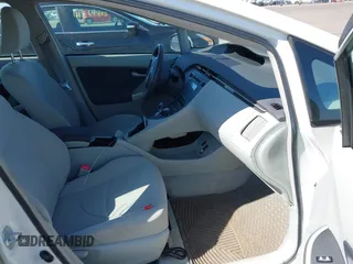 2011 Toyota Prius I with VIN JTDKN3DU1B0270124, listed as a IAAI auction lot 41871546 with 272,088 mi miles. Bid and sale history available at carsss.com. Image 5.