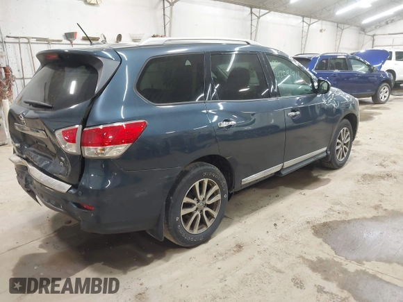 2016 Nissan Pathfinder Platinum with VIN 5N1AR2MM1GC635218, listed as a IAAI auction lot 42091411 with 185,691 mi miles and . Bid and sale history available at DreamBid. Image 4.
