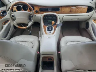 2001 Jaguar XJ with VIN SAJDA14C41LF38763, listed as a Copart auction lot 86796434 with 60,076 mi miles and Clean Title. Bid and sale history available at carsss.com. Image 8.