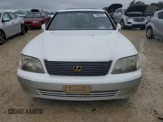 2000 Lexus LS 400 z VIN JT8BH28FXY0178613, wystawiony jako Copart lot #74883444 z przebiegiem Nie podano mil oraz Szkody całkowita. Historia ofert i sprzedaży dostępna na DreamBid. Obrazek 5.