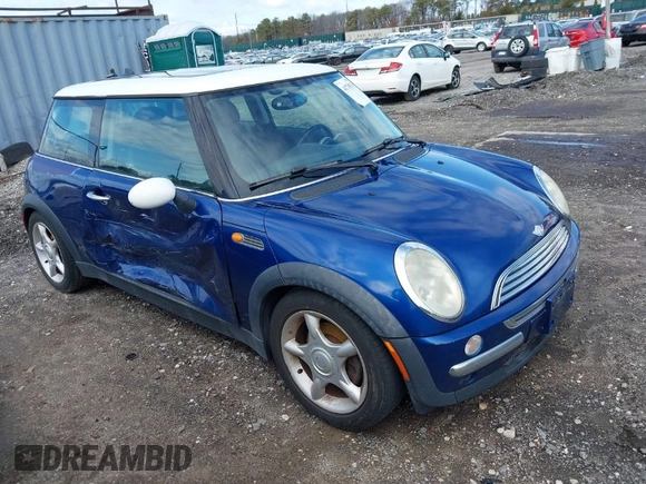 2004 MINI Hardtop with VIN WMWRC33434TJ53374, listed as a IAAI auction lot 41738120 with 129,995 mi miles and . Bid and sale history available at DreamBid. Image 1.