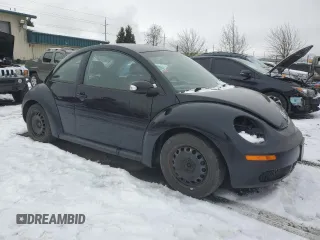 2010 Volkswagen New Beetle Coupe with VIN 3VWPG3AG6AM000247, listed as a Copart auction lot 45414795 with 115,692 mi miles and Salvage Title. Bid and sale history available at carsss.com. Image 4.