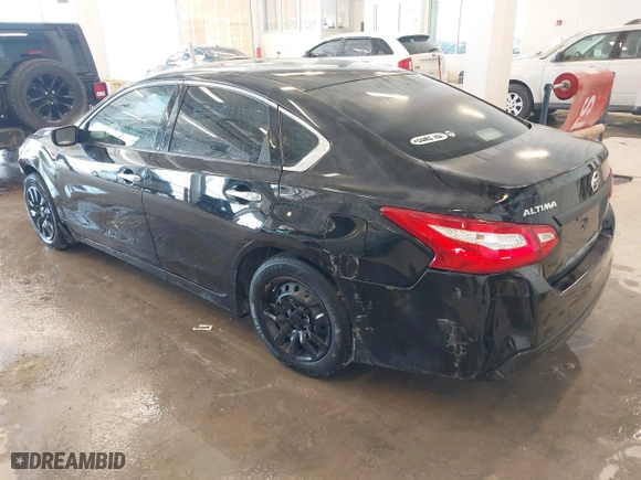 2017 Nissan Altima 2.5 SR with VIN 1N4AL3AP8HC243368, listed as a IAAI auction lot 41658246 with 132,481 mi miles. Bid and sale history available at carsss.com. Image 3.