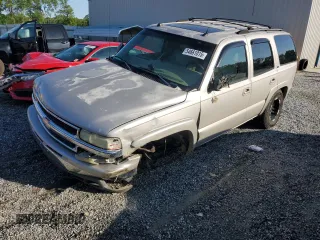 2004 Chevrolet Tahoe LT z VIN 1GNEK13Z34J239422, wystawiony jako Copart lot #54661015 z przebiegiem 421 131 mil mil oraz Szkoda całkowita • Salvage title. Historia ofert i sprzedaży dostępna na DreamBid. Obrazek 1.
