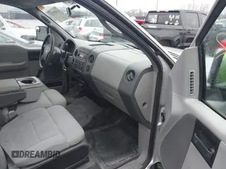 2005 Ford F-150 STX with VIN 1FTRX12W55FB28555, listed as a IAAI auction lot 41985722 with 87,833 mi miles. Bid and sale history available at carsss.com. Image 5.
