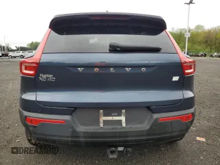 2022 Volvo XC40 Twin Plus z VIN YV4ED3UR2N2674275, wystawiony jako Copart lot #55912995 z przebiegiem Nie podano mil oraz Tytuł czysty. Historia ofert i sprzedaży dostępna na DreamBid. Obrazek 6.