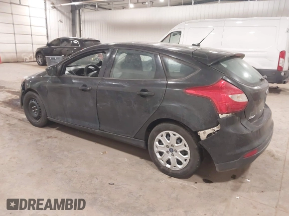 2012 Ford Focus SE with VIN 1FAHP3K22CL435609, listed as a IAAI auction lot 41716647 with 114,094 mi miles and . Bid and sale history available at carsss.com. Image 3.