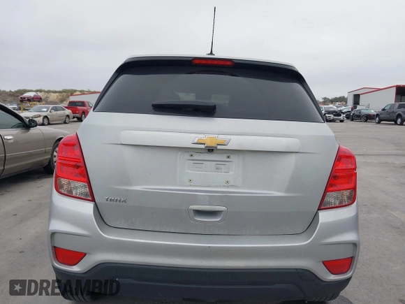 2020 Chevrolet Trax LS with VIN 3GNCJKSB2LL205578, listed as a IAAI auction lot 41487913 with 122,343 mi miles and . Bid and sale history available at DreamBid. Image 17.