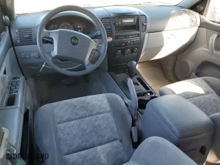 2005 Kia Sorento LX with VIN KNDJD733X55410306, listed as a Copart auction lot 45815005 with 104,153 mi miles and Salvage Title. Bid and sale history available at carsss.com. Image 8.