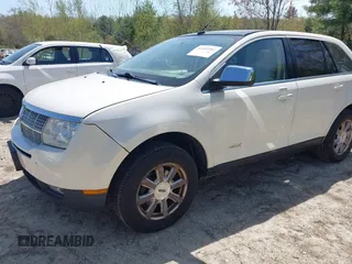 2007 Lincoln MKX z VIN 2LMDU68C67BJ32292, wystawiony jako IAAI lot #42165581 z przebiegiem 199 874 mil mil oraz . Historia ofert i sprzedaży dostępna na DreamBid. Obrazek 2.
