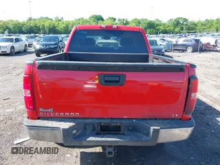 2007 Chevrolet Silverado 1500 1LT with VIN 3GCEC13J87G534182, listed as a IAAI auction lot 42208270 with 204,870 mi miles and . Bid and sale history available at DreamBid. Image 16.