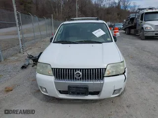 2005 Mercury Mariner Luxury with VIN 4M2CU57165DJ33059, listed as a IAAI auction lot 41675851 with 222,375 mi miles. Bid and sale history available at carsss.com. Image 12.