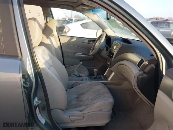 2009 Subaru Forester (Natl) X w/Premium Pkg with VIN JF2SH63679H729679, listed as a IAAI auction lot 41336177 with 193,705 mi miles. Bid and sale history available at carsss.com. Image 5.