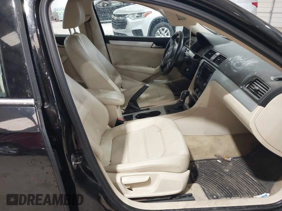 2013 Volkswagen Passat SE с VIN 1VWBH7A35DC134295, выставлен на аукционе IAAI как лот 42358750 с пробегом 144 732 миль миль и . История ставок и продаж доступна на DreamBid. Изображение 5.