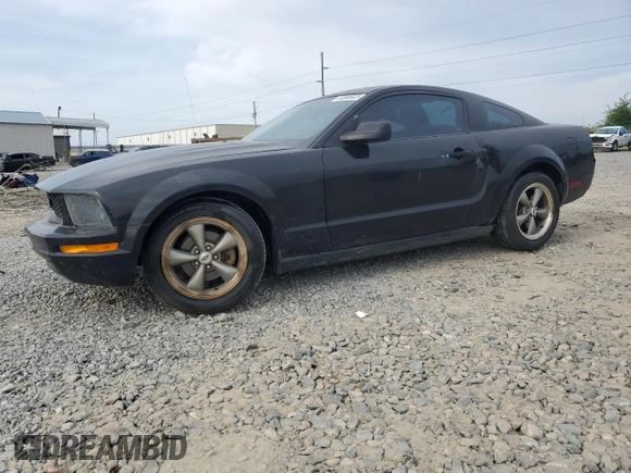 2008 Ford Mustang Deluxe with VIN 1ZVHT80N485154386, listed as a Copart auction lot 53885025 with 164,818 mi miles and Salvage Title. Bid and sale history available at DreamBid. Image 1.