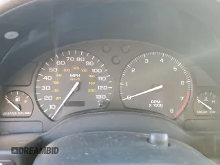 1998 Saturn SW z VIN 1G8ZK8271WZ220109, wystawiony jako Copart lot #76509884 z przebiegiem Nie podano mil oraz Nie do naprawy. Historia ofert i sprzedaży dostępna na DreamBid. Obrazek 9.