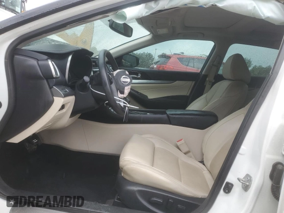 2017 Nissan Maxima SV with VIN 1N4AA6AP0HC373684, listed as a Copart auction lot 51772025 with 122,755 mi miles and Salvage title. Bid and sale history available at DreamBid. Image 7.