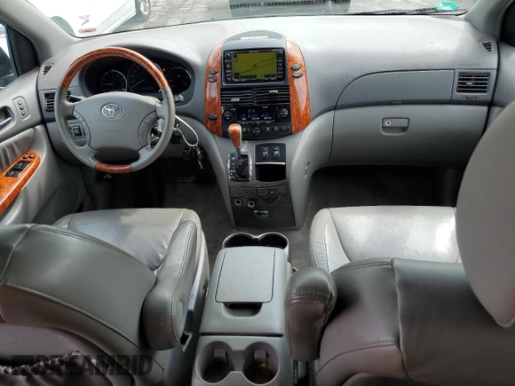 2010 Toyota Sienna XLE with VIN 5TDDK4CC5AS032739, listed as a Copart auction lot 55212585 with 200,316 mi miles and Salvage title. Bid and sale history available at DreamBid. Image 8.